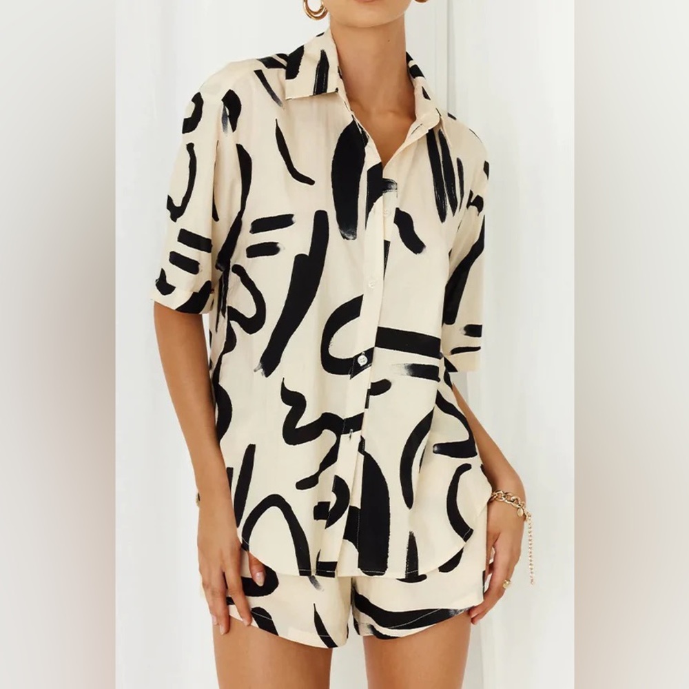 Petal & Pup Seven Wonders York Abstract Shirt AND Shorts